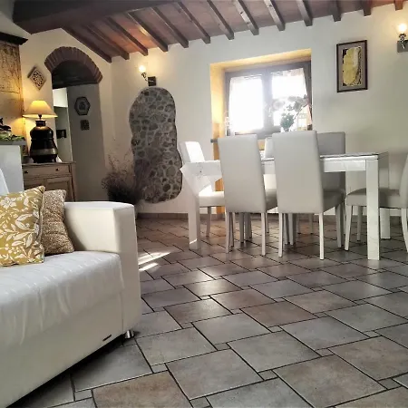 Casa Giulia شقة براتو